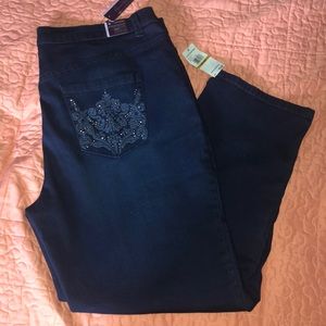 Gloria Vanderbilt size 16W short